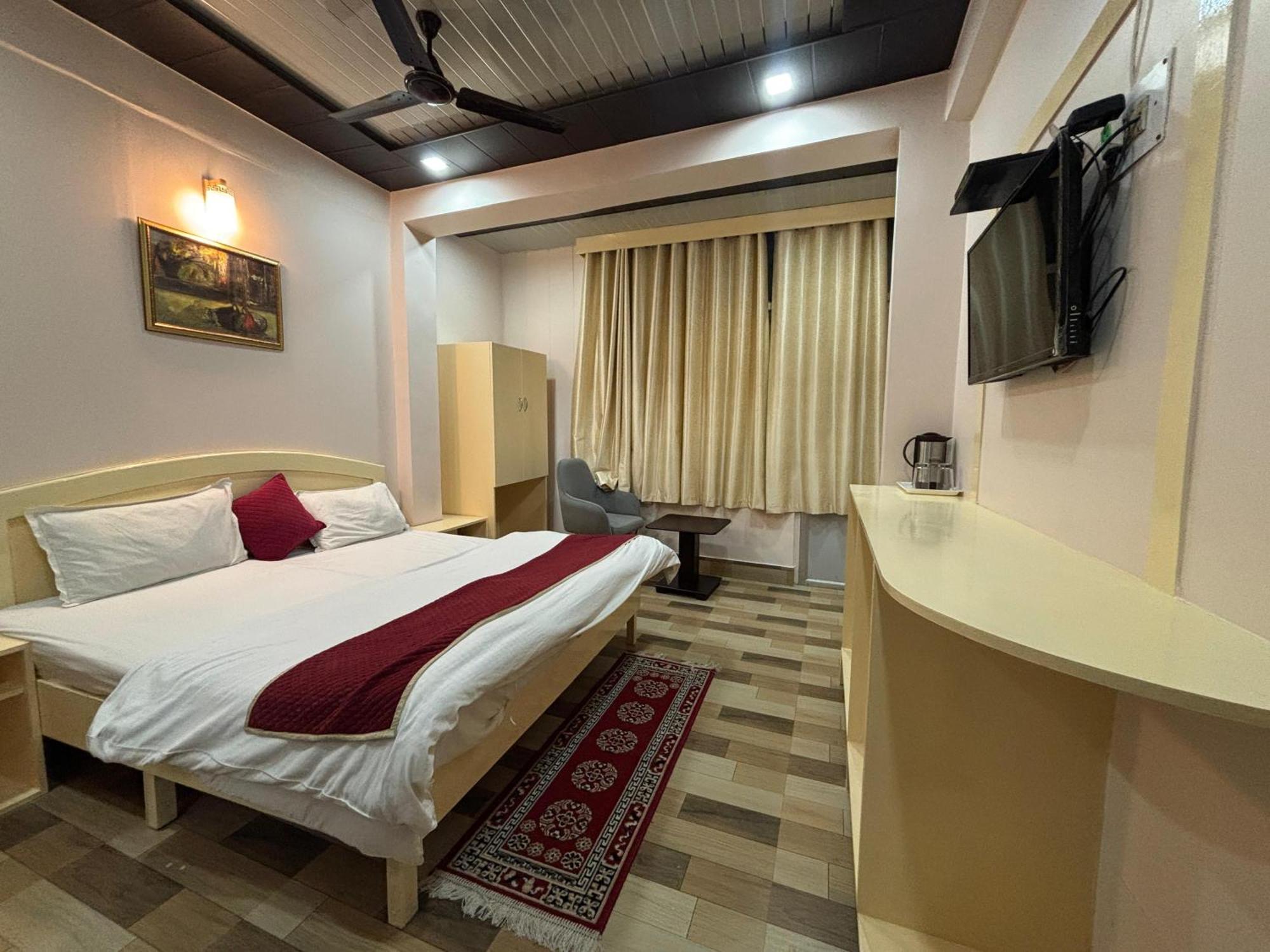 Hotel Aarti Darshan Haridwār Dış mekan fotoğraf